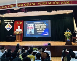 Sân khấu hóa "Hiểm họa nhãn tiền": Nâng cao nhận thức học đường về ma túy và HIV/AIDS