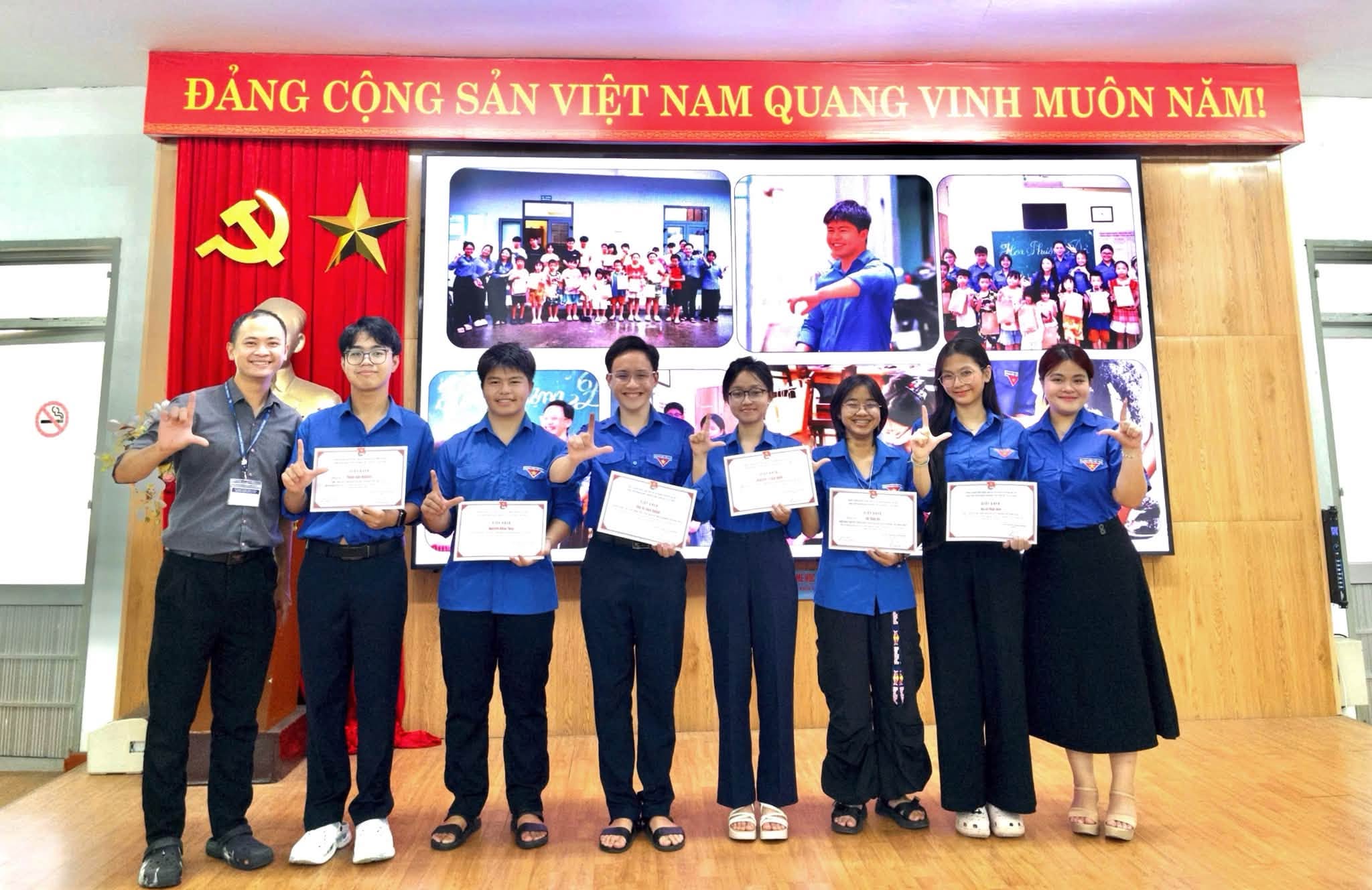 Hoa phượng đỏ ’26 - Khép lại một mùa hè, mở ra một hành trình đáng nhớ